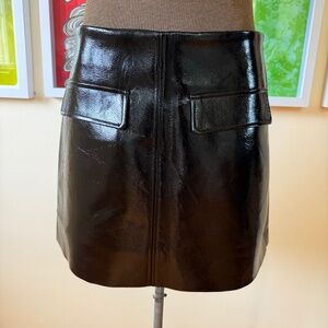 Super Hot Retro style patent mini skirt in high-gloss black